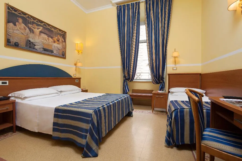TRIPLE STANDARD Room, Hotel Kennedy, Rome