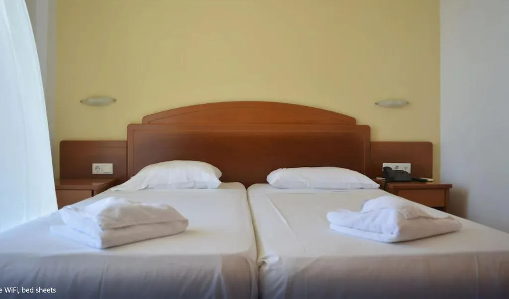 Double or Twin SIDE SEA VIEW Room, Krini Beach Hotel, Crete