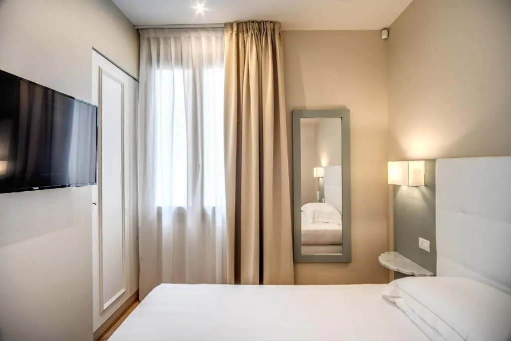 SINGLE STANDARD Room, Ariele, Florence