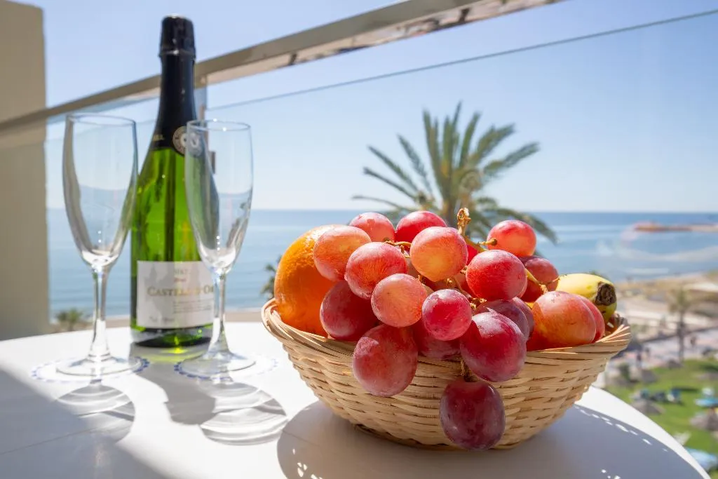 Double or Twin POOL VIEW Room, La Barracuda, Costa Del Sol