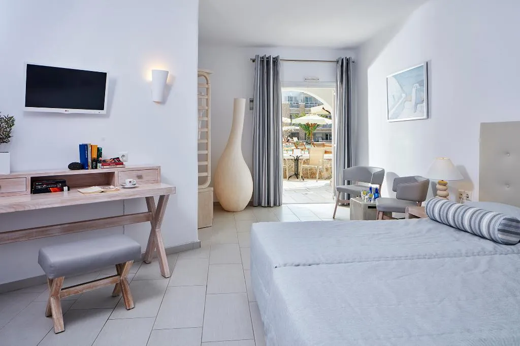 FAMILY ROOM STANDARD Room, Aegean Plaza, Santorini