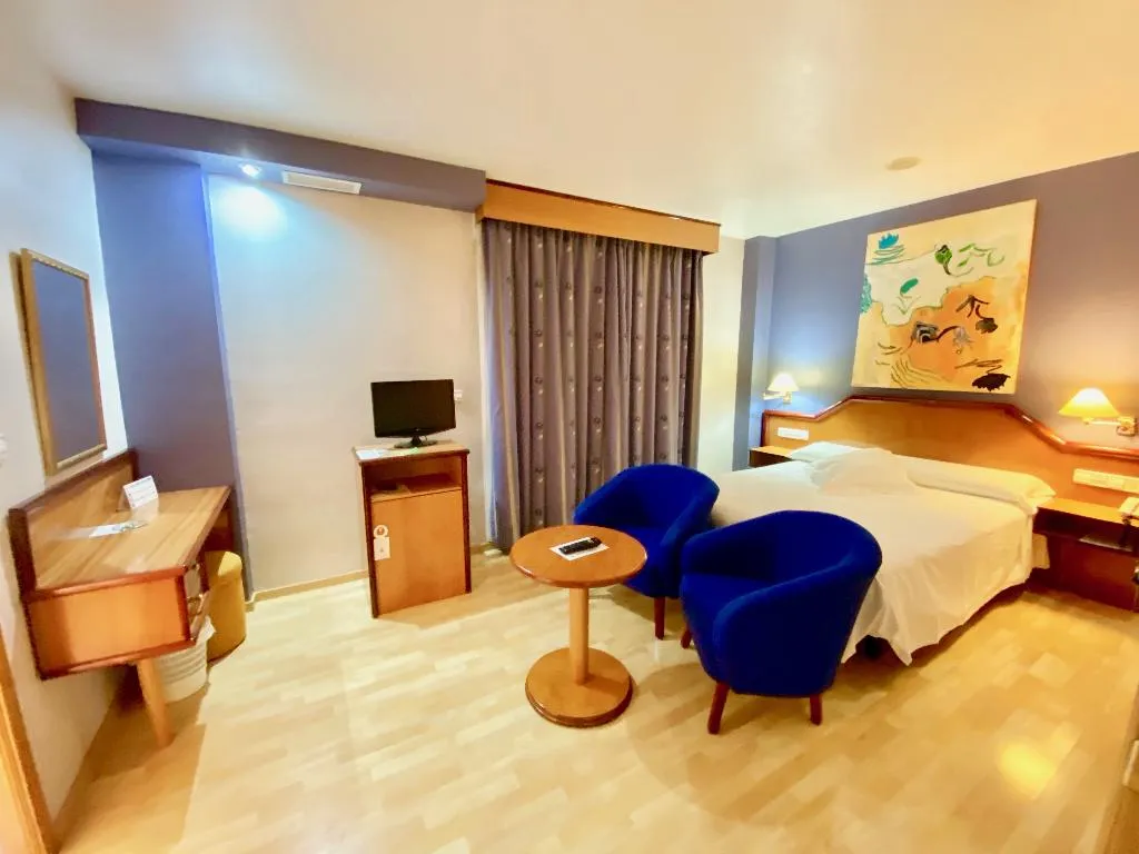 JUNIOR SUITE DELUXE ONE BED Room, Torrepalma, Andalucia
