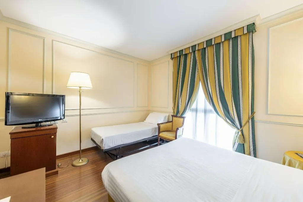 TRIPLE CLASSIC Room, The Regency, Sure Hotel Collection by Best Western, Milan