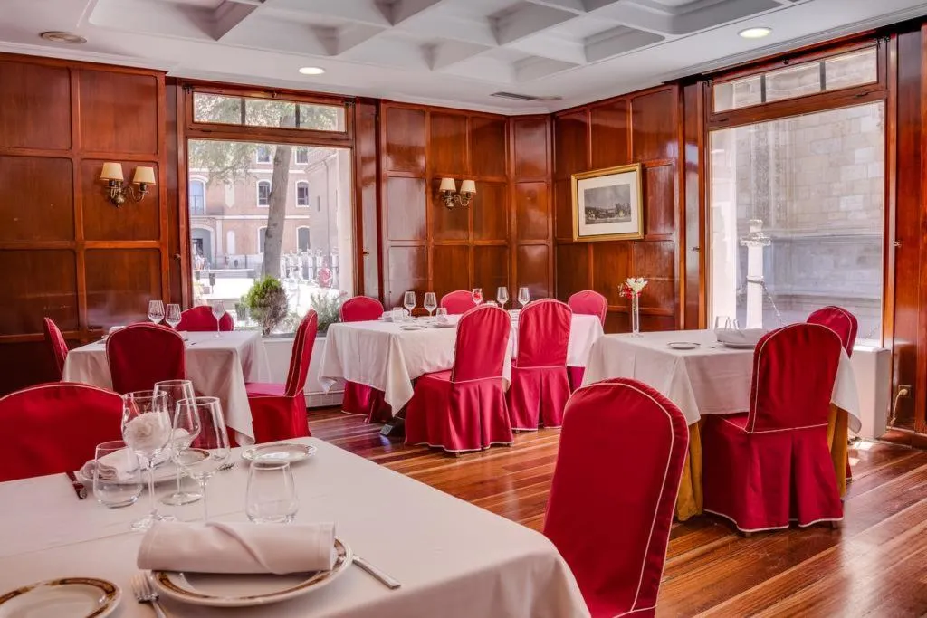 Restaurant, El Bedel, Madrid