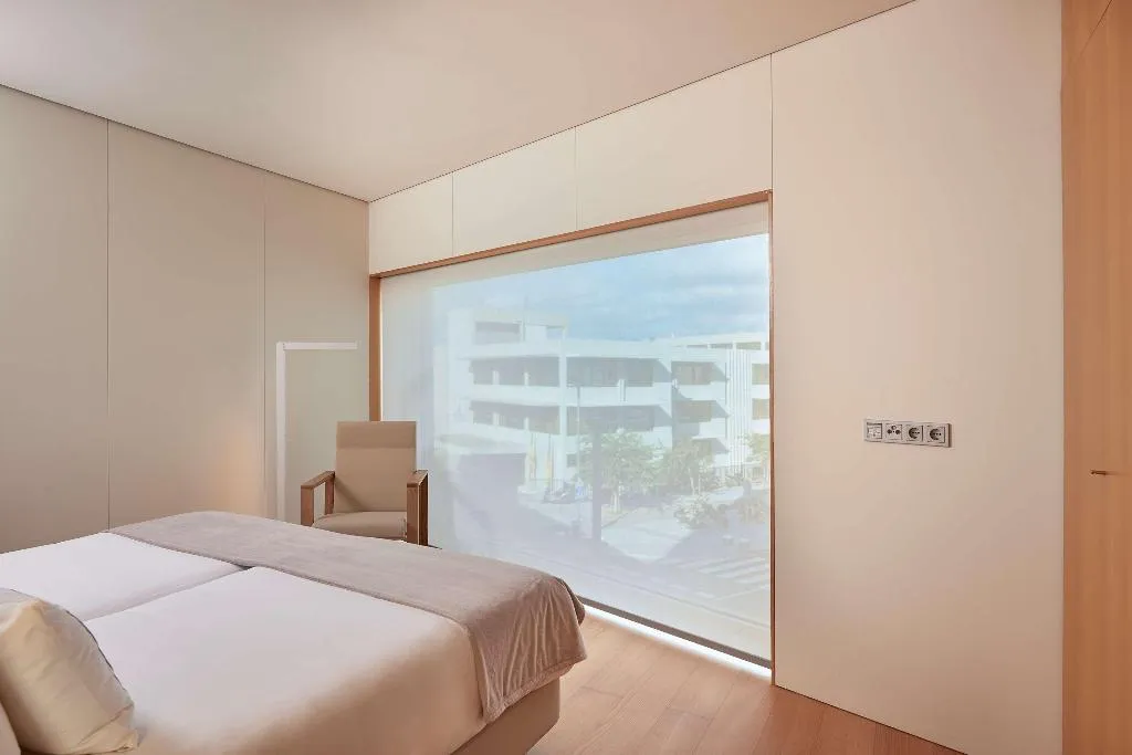 SUITE TWO BEDROOMS Room, Melia Palma Bay, Majorca