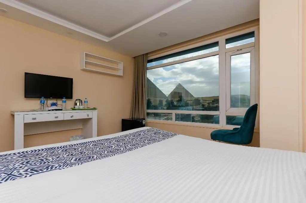 Room, Turquoise Pyramids Hotel, Cairo