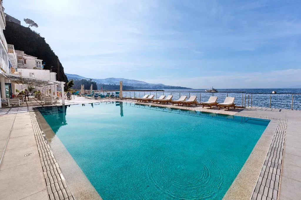 Pool, Alimuri Bay Resort, Naples