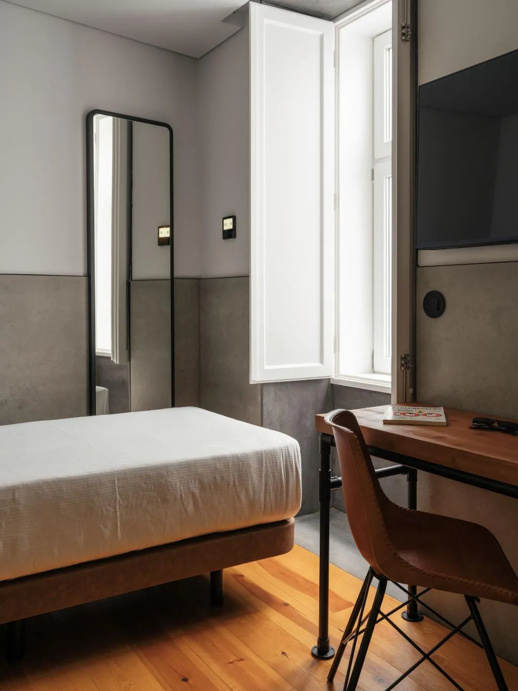 SINGLE ONE BED Room, Inspira Santos Boutique Hotel, Lisbon