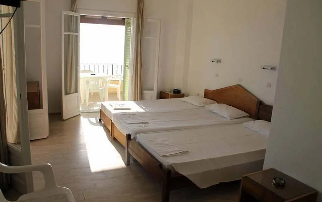 TRIPLE STANDARD Room, El Greco, Corfu