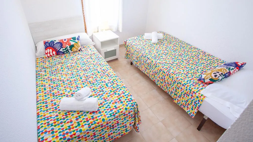 APARTMENT CAPACITY 6 THREE BEDROOM Room, Royal S´Alguer Apartamentos, Costa Brava