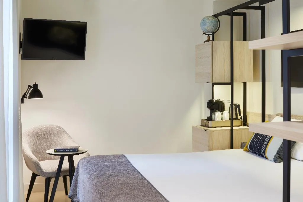 Double or Twin SUPERIOR Room, Denit Barcelona, Barcelona