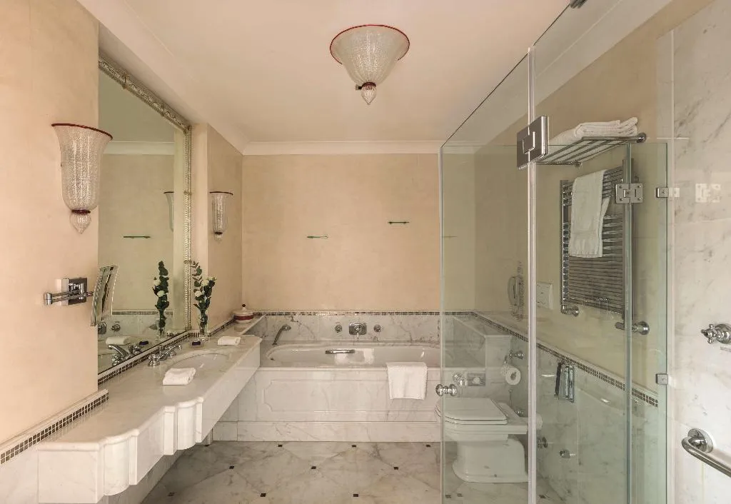 JUNIOR SUITE DELUXE Room, Caruso, A Belmond Hotel, Amalfi Coast, Naples