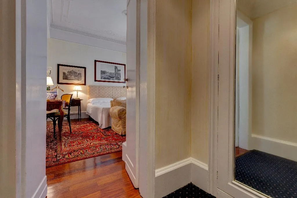 Double or Twin SUPERIOR Room, Grand Hotel Plaza, Rome