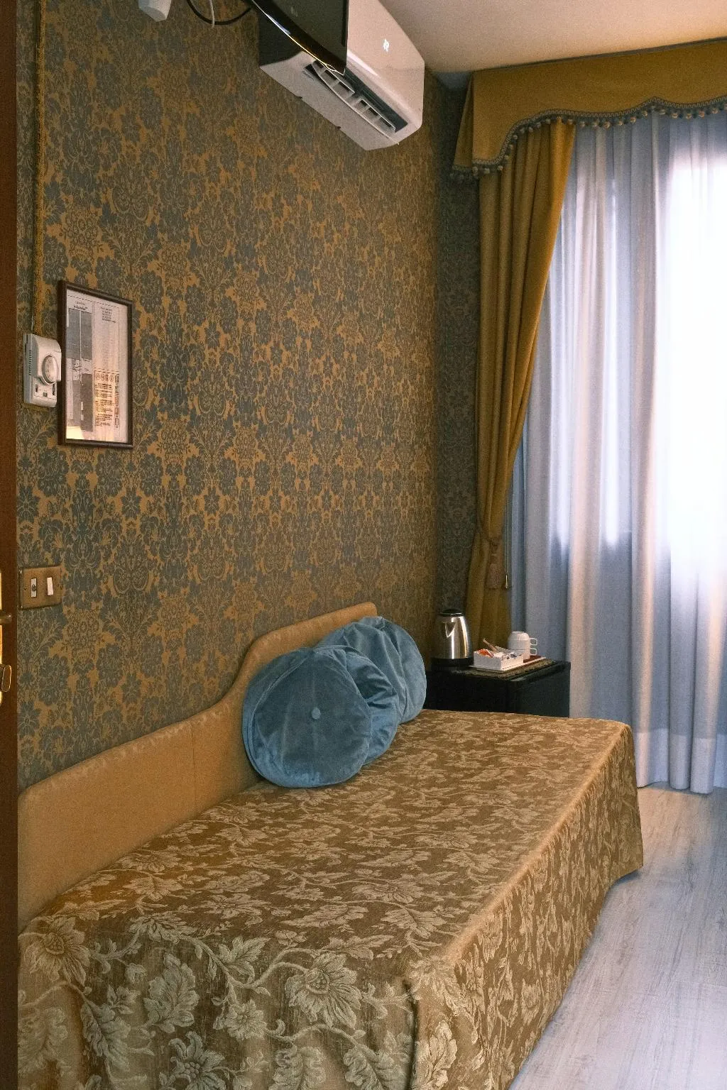 Room SUPERIOR QUEEN BED Room, San Gallo, Venice