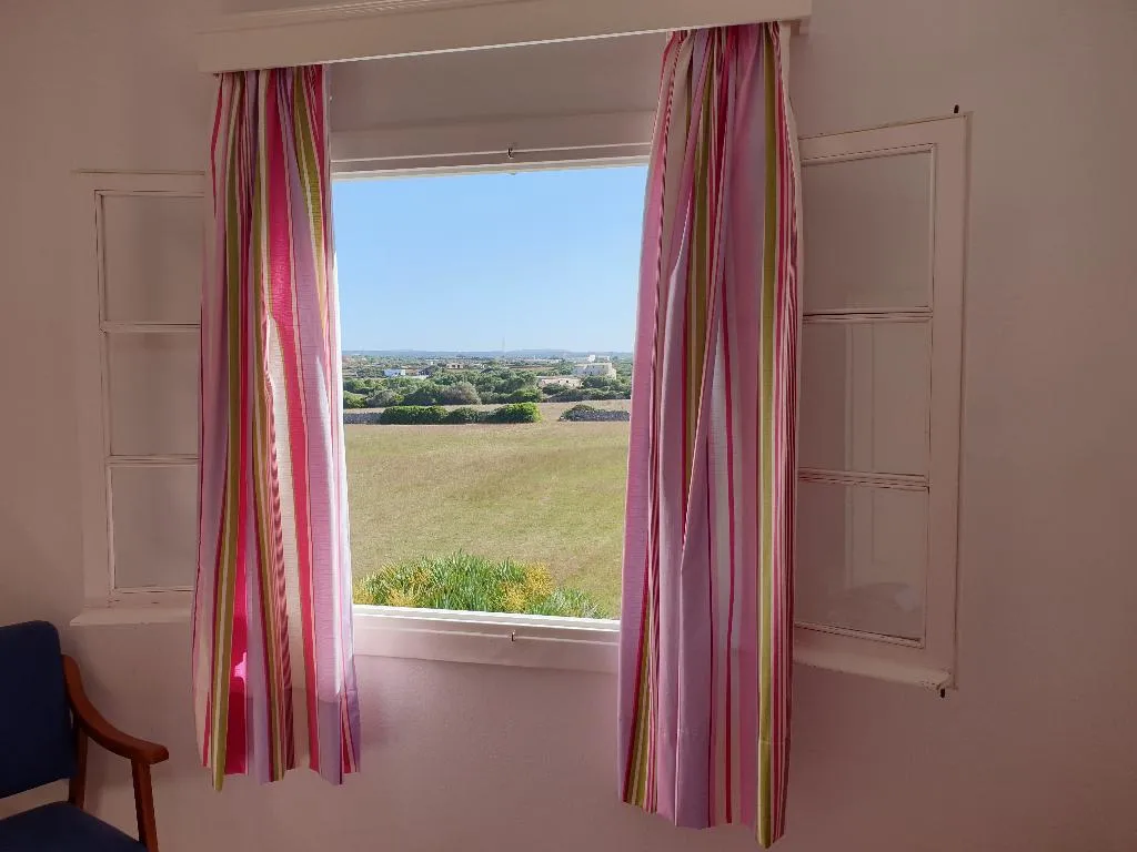 APARTMENT CAPACITY 3 TWO BEDROOMS Room, Piscis, Menorca