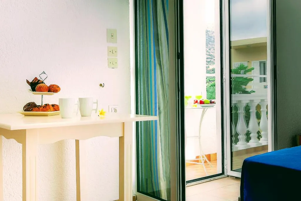 APARTMENT TWO BEDROOMS Room, Ibiscus Apartments, Crete