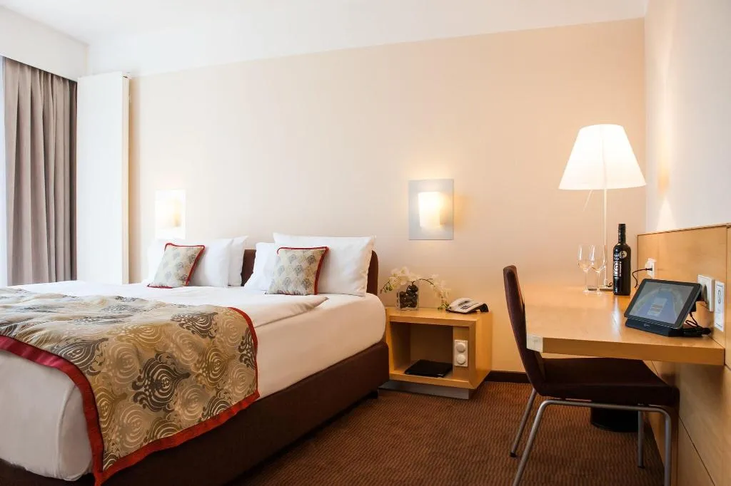 Room, Centrovital, Berlin