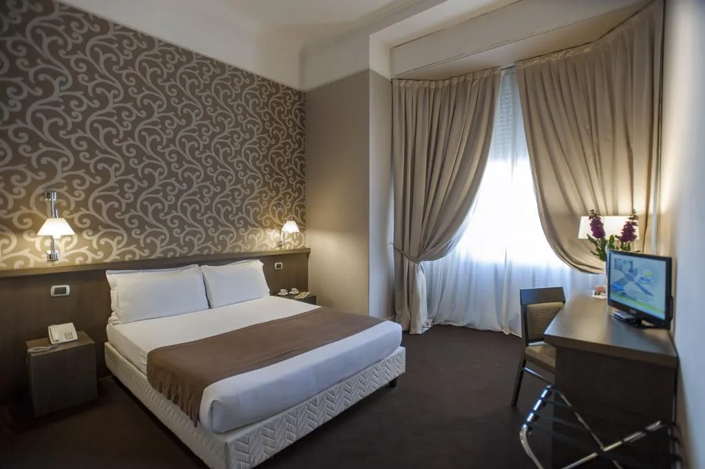 DOUBLE DELUXE Room, Villa Torlonia Hotel, Rome