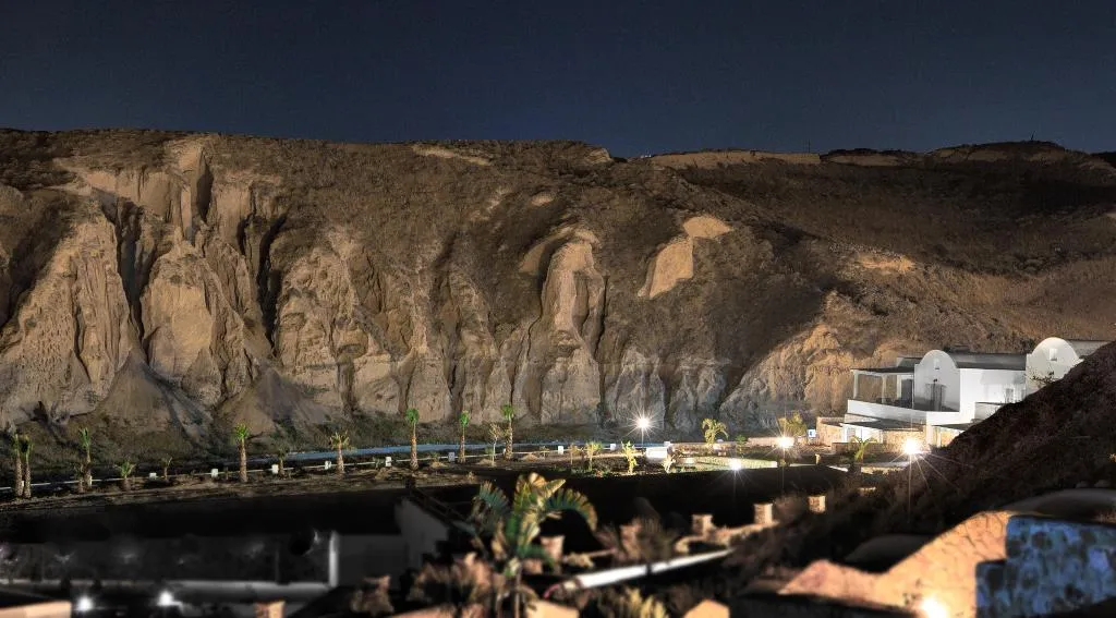 General view, Desiterra Resort, Santorini