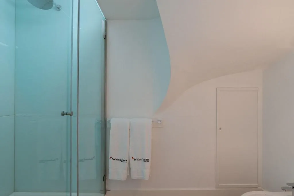Room, Feels Like Home Chiado Prime Suites, Lisbon