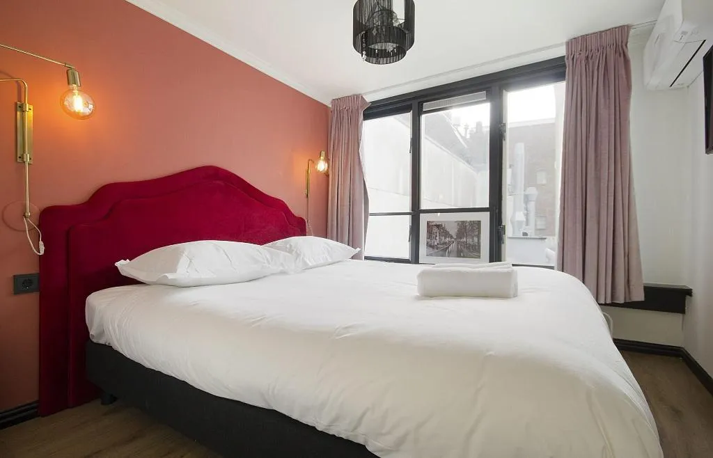 Room, Mr. Monkey Amsterdam, Amsterdam