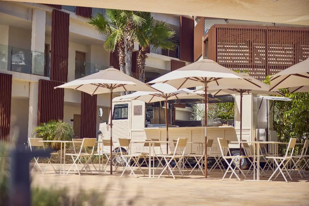 Restaurant, Cala San Miguel Ibiza Res, Curio Colllec by Hilton, Ibiza