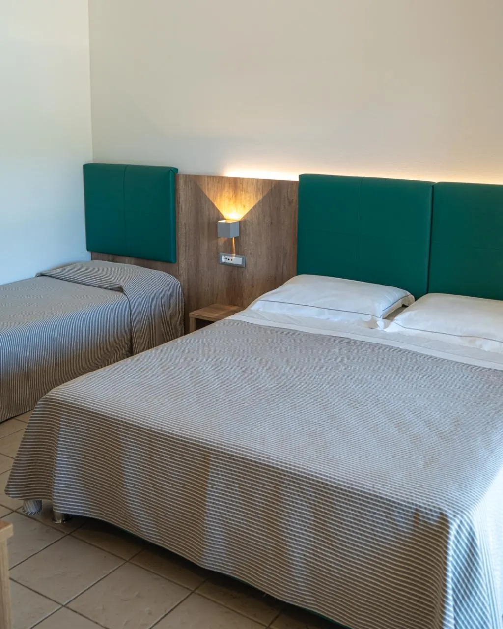 FAMILY ROOM EXECUTIVE Room, Hotel San Teodoro, Olbia