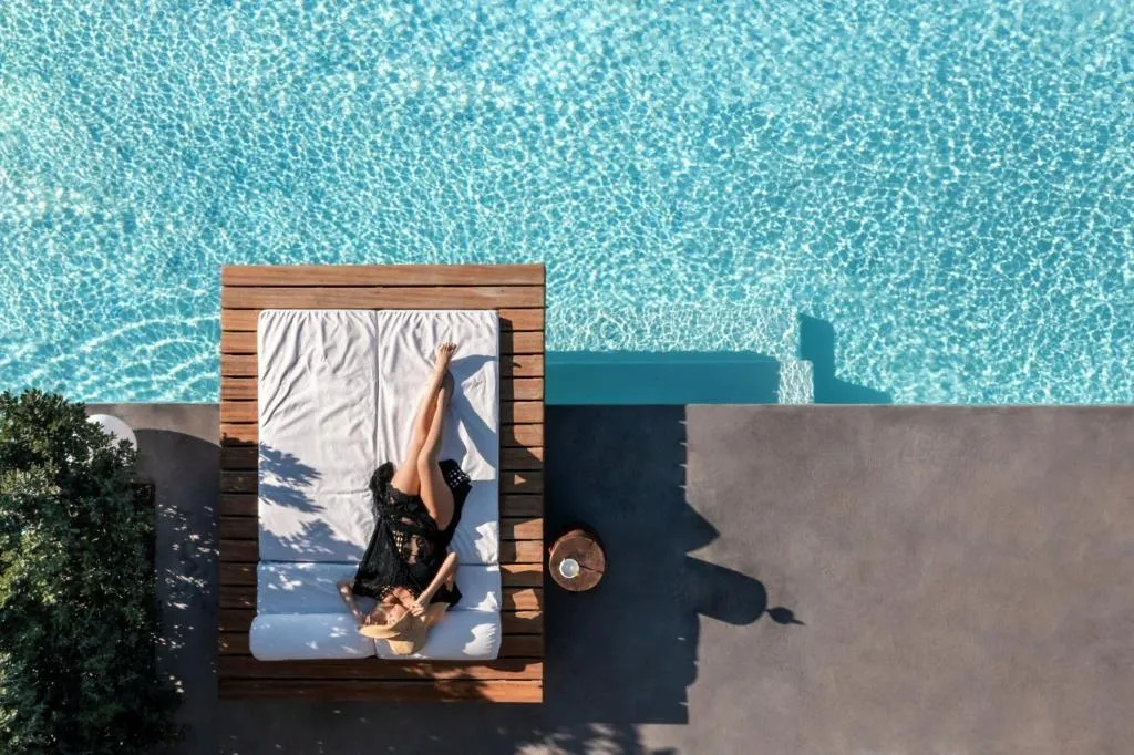 Pool, West East Suites, Santorini
