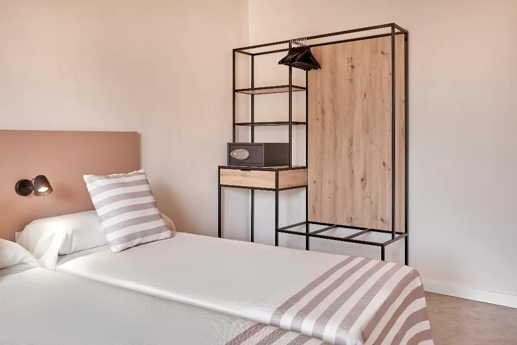 Room, tent Lloret de Mar, Costa Brava