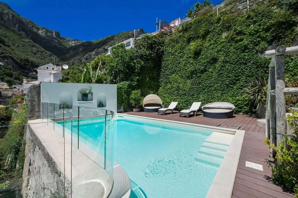 SUITE WITH PRIVATE POOL Room, Villa Magia, Naples