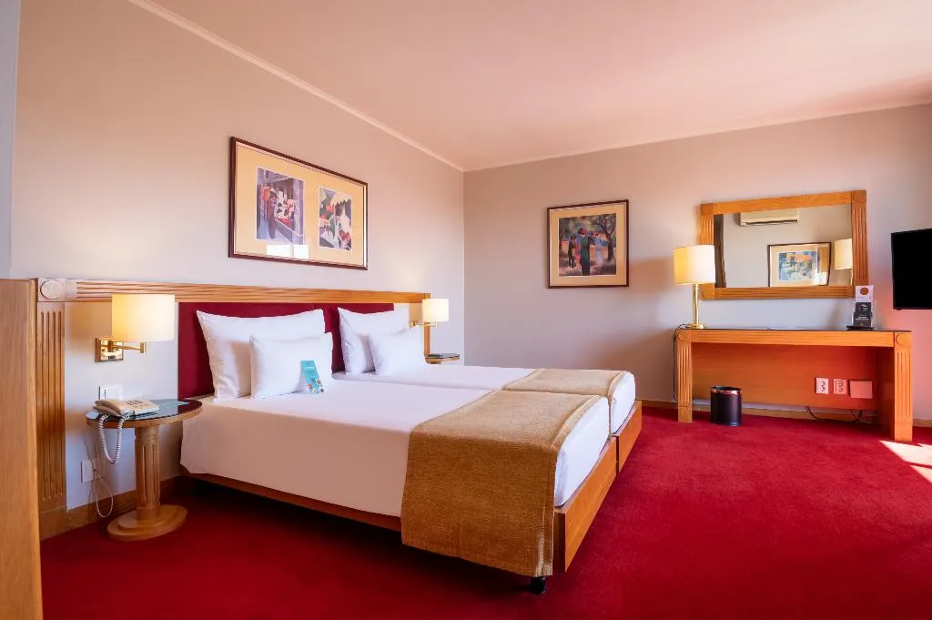 DOUBLE SINGLE USE CLASSIC Room, Vila Gale Estoril, Lisbon