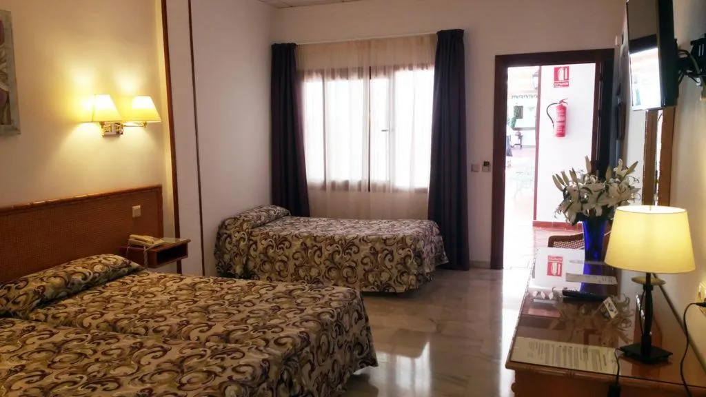 TRIPLE STANDARD Room, Ona Las Rampas, Costa Del Sol
