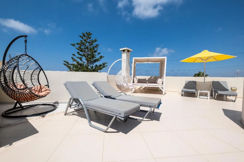Terrace, Dimitrios Beach Hotel, Crete