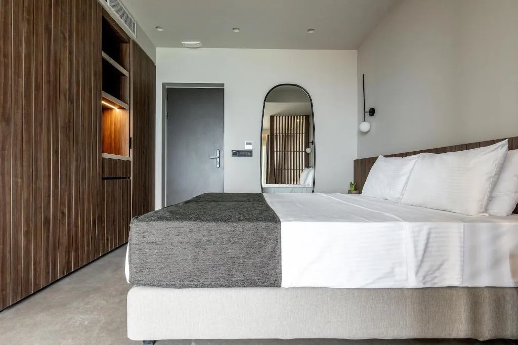 Room, Elios Hill - Sun Kissed Happiness, Crete