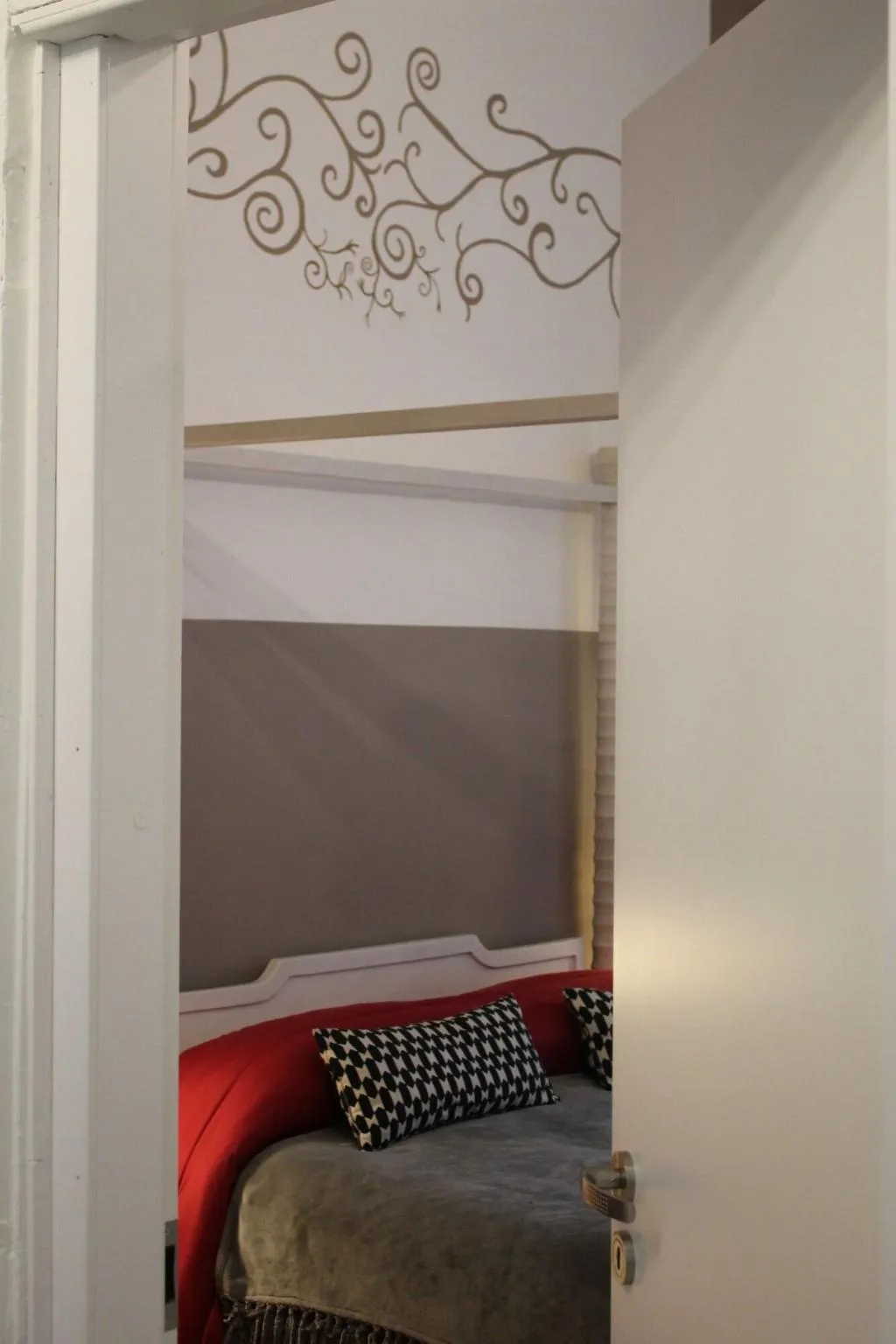 Room, B&B Al 68 di Piazza Cavour, Naples