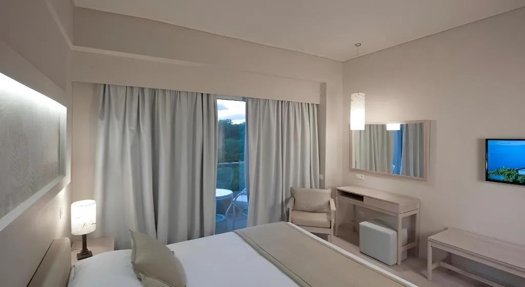 Room, King Saron Club Marmara, Athens