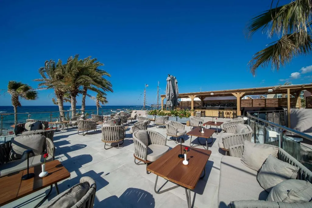 Bar, High Beach, Crete