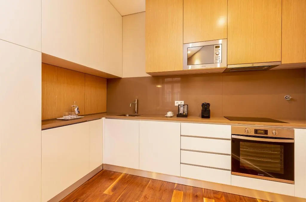 APARTMENT TWO BEDROOMS Room, Rs Porto Historic Center, Porto