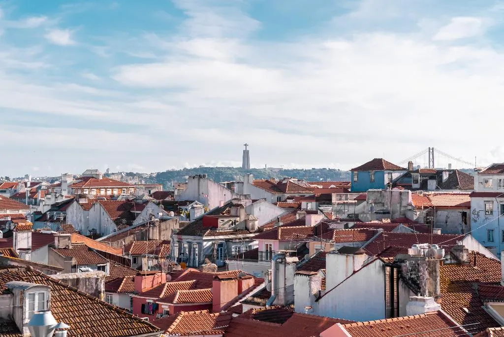 APARTMENT TWO BEDROOMS WITH TERRACE Room, Almaria - Ex LIibris, Lisbon