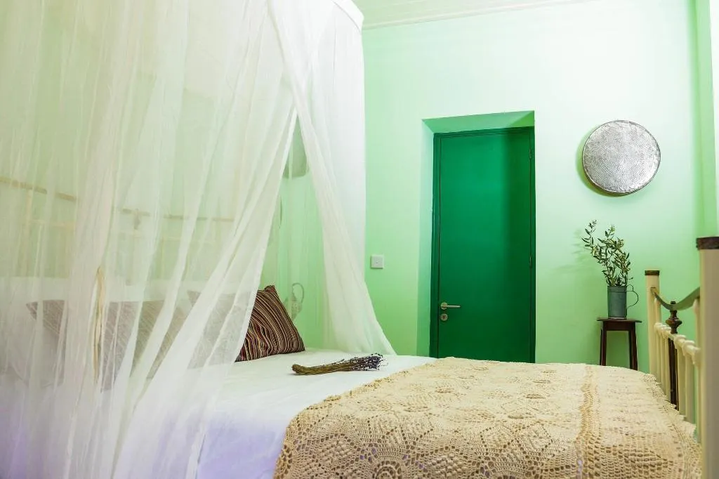 Room, To Konatzi Tis Marikkas Tzie Tou Yianni, Cyprus