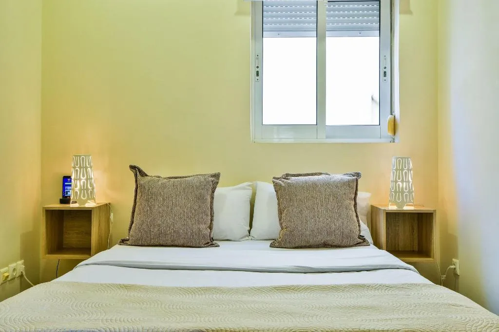 Room, Athens Way Lofts, Athens