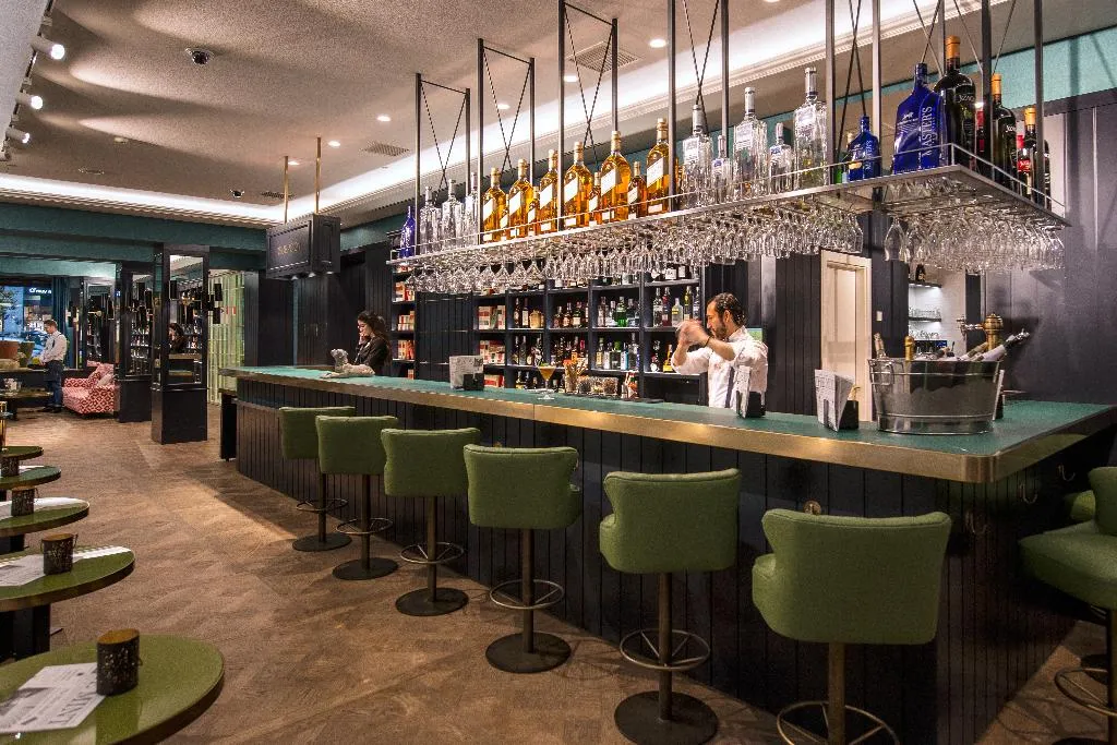 Bar, Vincci The Mint, Madrid