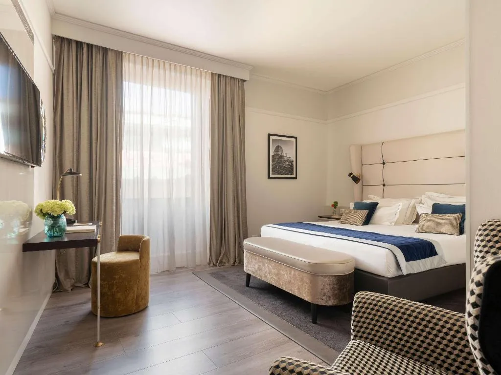 DOUBLE EXECUTIVE QUEEN BED Room, Cerretani Hotel Firenze - MGallery Collection, Florence