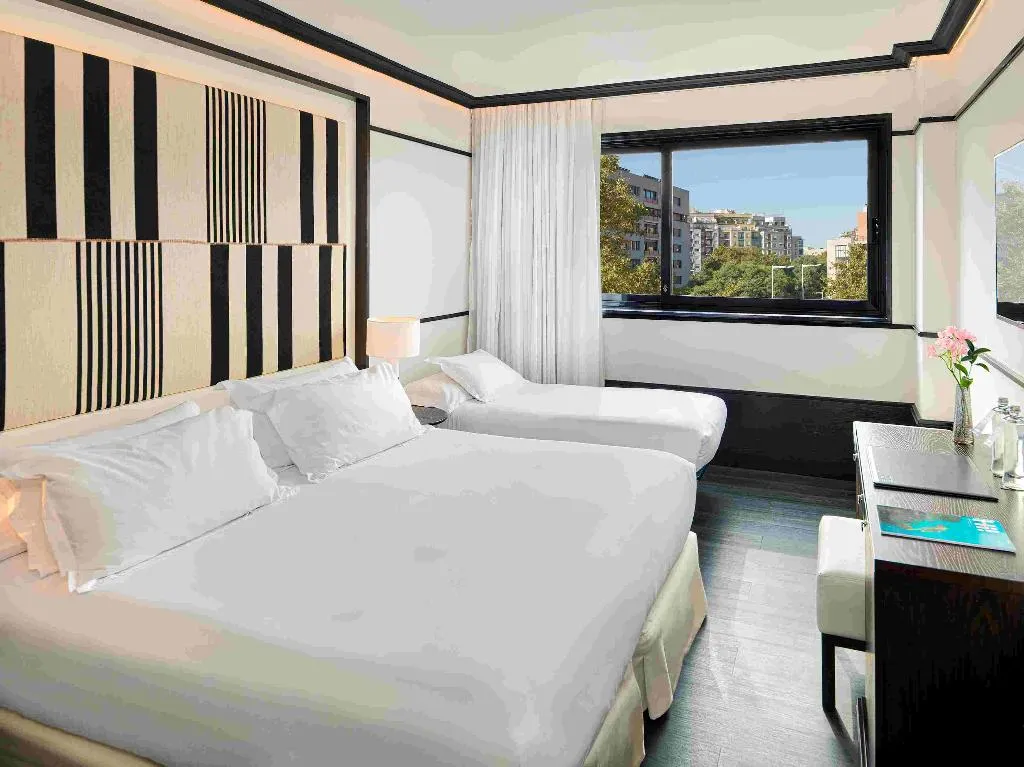 TRIPLE STANDARD Room, H10 Marina Barcelona, Barcelona