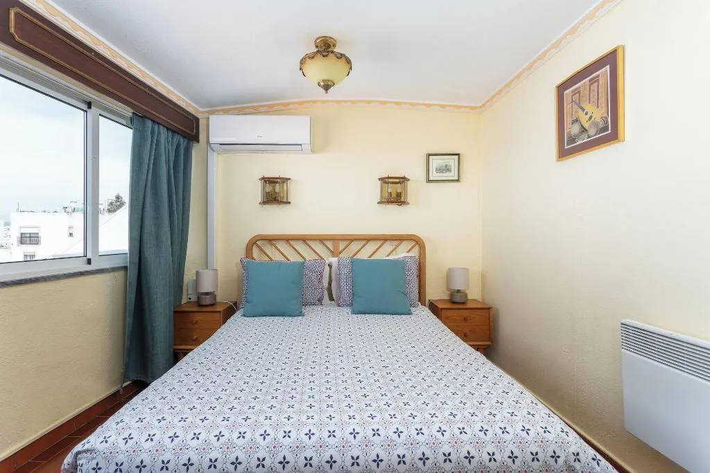 Room, Pension Bicuar, Algarve
