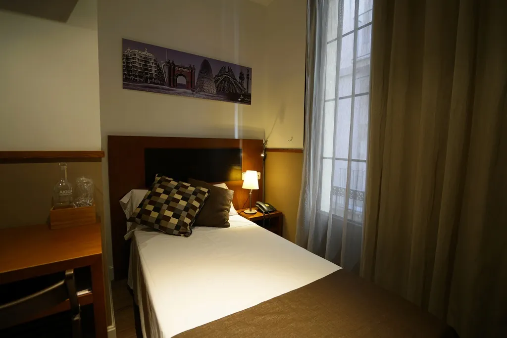 SINGLE STANDARD Room, Adagio Gastronòmic, Barcelona