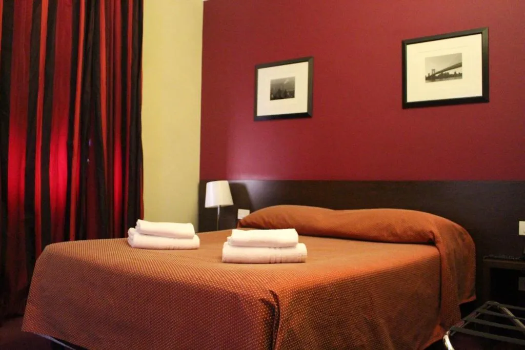 Room, Club Hotel Milan, Milan