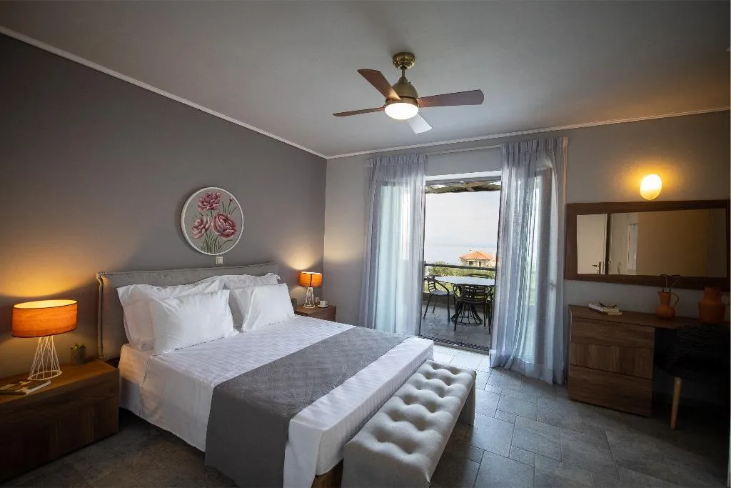 VILLA WITH PRIVATE POOL Room, Searocks Exclusive Village, Kalamata
