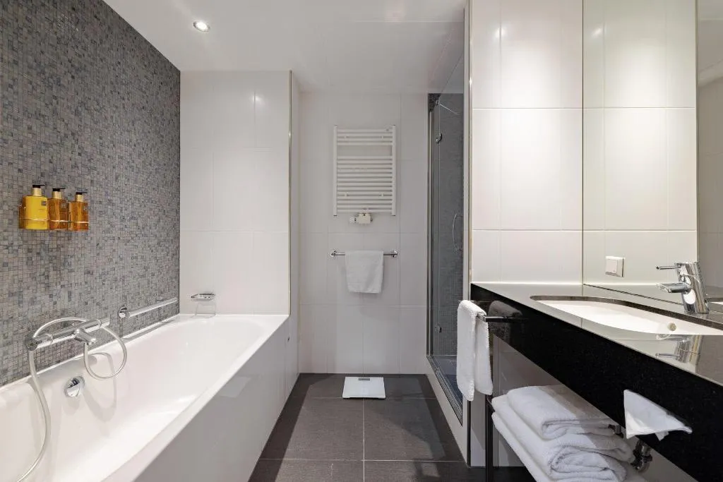 TWIN STANDARD Room, Crowne Plaza Amsterdam-South, Amsterdam