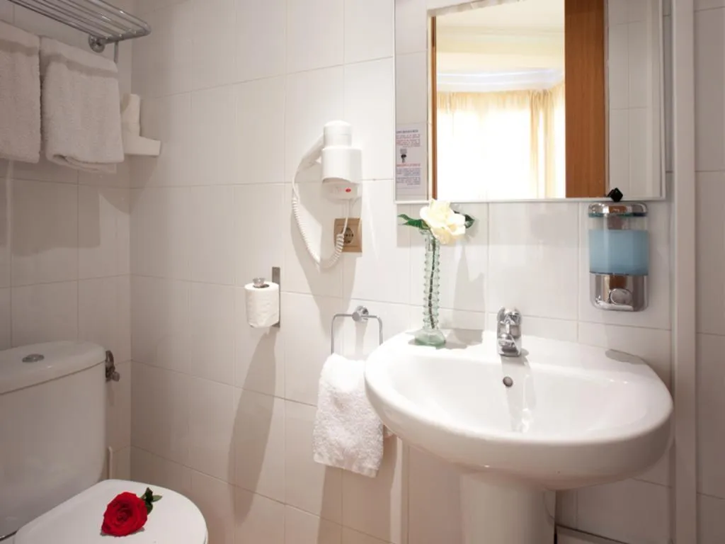 General view, Hostal Felipe II, Barcelona